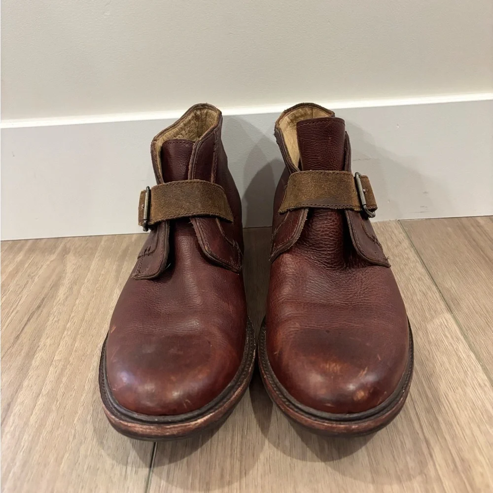 UGG Men's Brown Leather Ankle Boots size 12 buckle strap